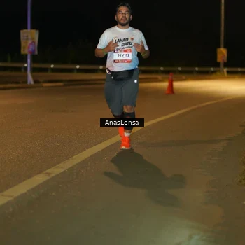 Runner Photo 7716836