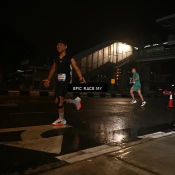 Runner Photo 7716837