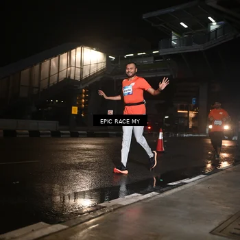 Runner Photo 7716846