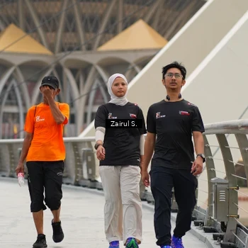 Runner Photo 7716848
