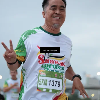 Runner Photo 7716851