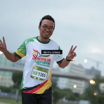 Runner Photo 7716855