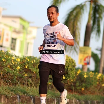 Runner Photo 7716872