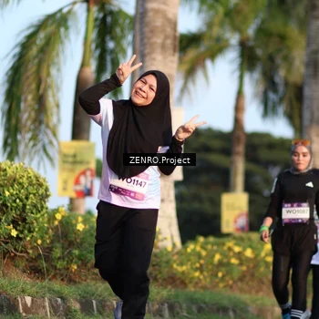 Runner Photo 7716880