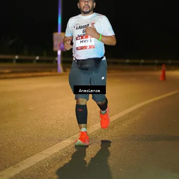 Runner Photo 7716896