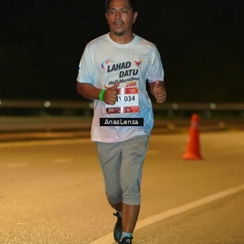 Runner Photo 7716899