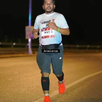 Runner Photo 7716905
