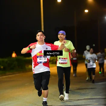 Runner Photo 7716908