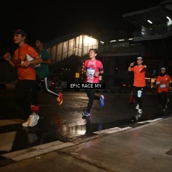 Runner Photo 7716910