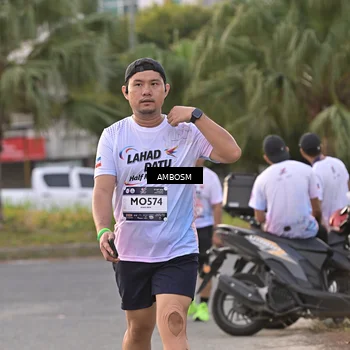Runner Photo 7716920