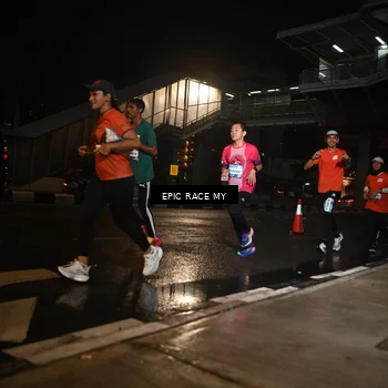 Runner Photo 7716932