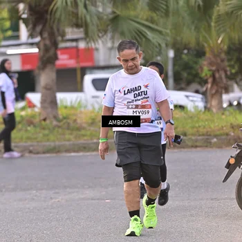 Runner Photo 7716957