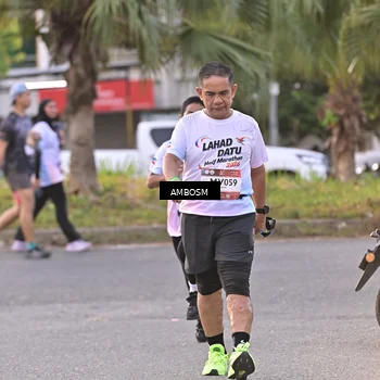 Runner Photo 7716962