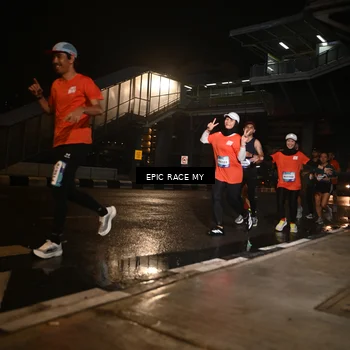 Runner Photo 7716980