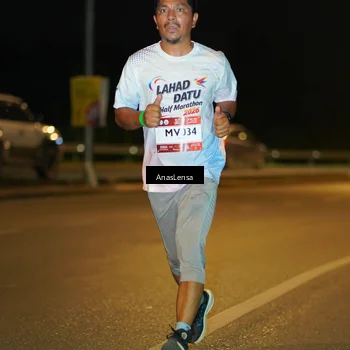 Runner Photo 7716988