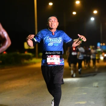 Runner Photo 7716992