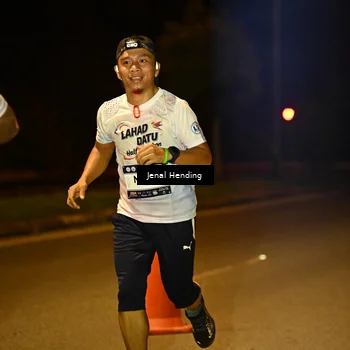 Runner Photo 7716996