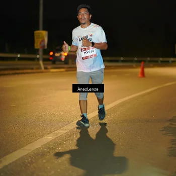 Runner Photo 7716997