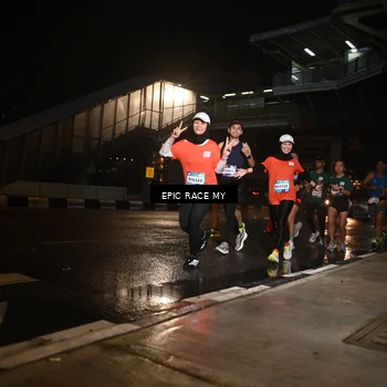 Runner Photo 7716998