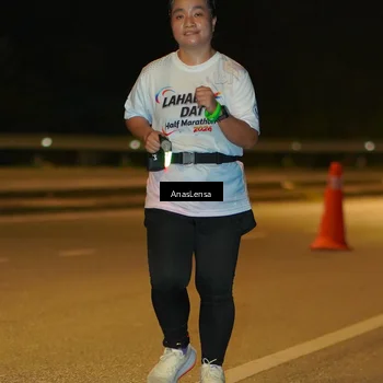Runner Photo 7717005