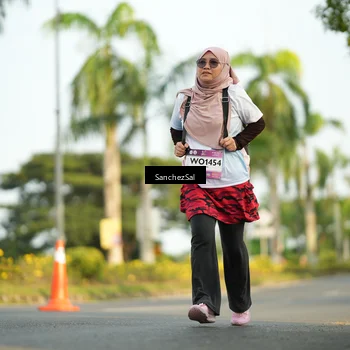 Runner Photo 7717006