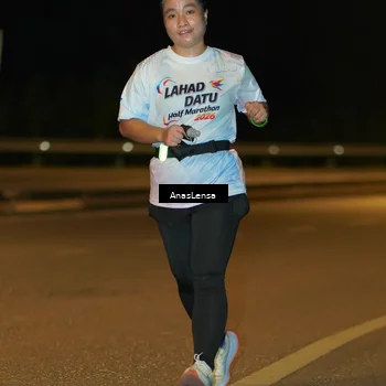 Runner Photo 7717007
