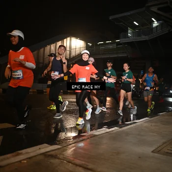 Runner Photo 7717018