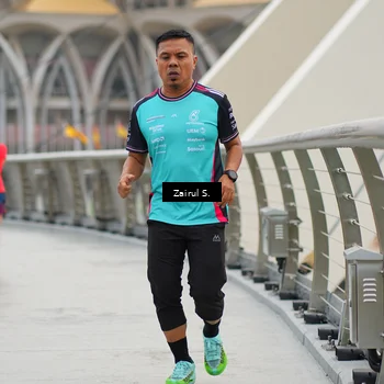 Runner Photo 7717025