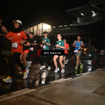 Runner Photo 7717034