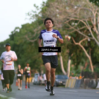 Runner Photo 7717050