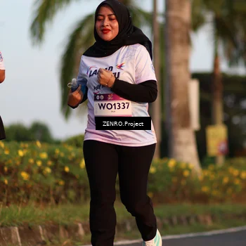 Runner Photo 7717051