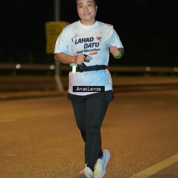 Runner Photo 7717058