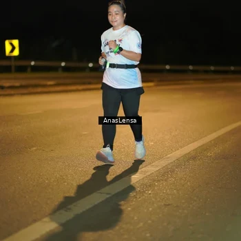 Runner Photo 7717060