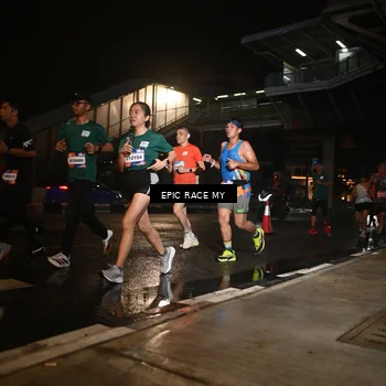 Runner Photo 7717064