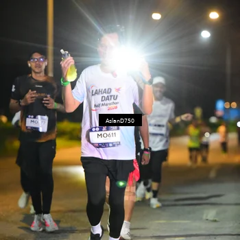 Runner Photo 7717067