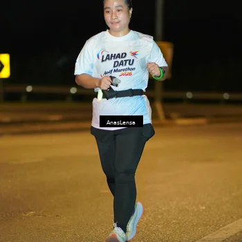 Runner Photo 7717070