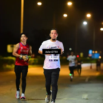 Runner Photo 7717095