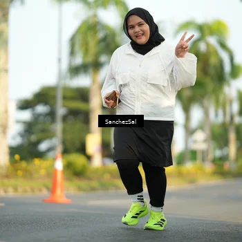 Runner Photo 7717101