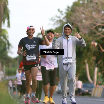 Runner Photo 7717103