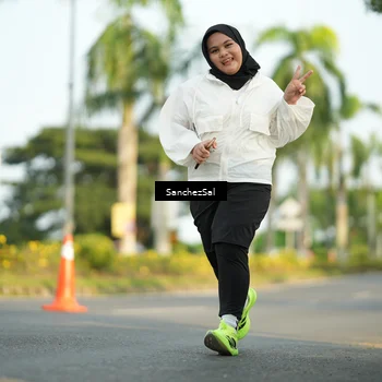 Runner Photo 7717108