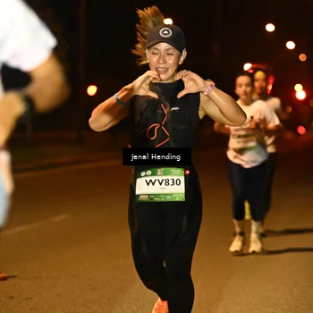 Runner Photo 7717114
