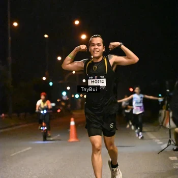 Runner Photo 7717118