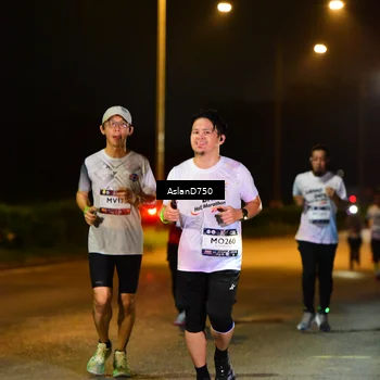 Runner Photo 7717129