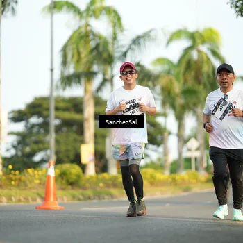 Runner Photo 7717151