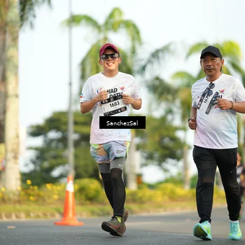 Runner Photo 7717173