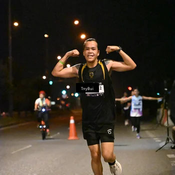 Runner Photo 7717186