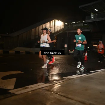 Runner Photo 7717188