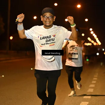 Runner Photo 7717193