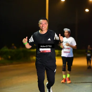 Runner Photo 7717206