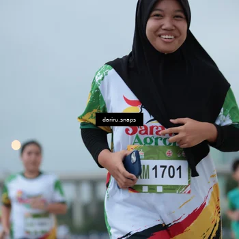 Runner Photo 7717215